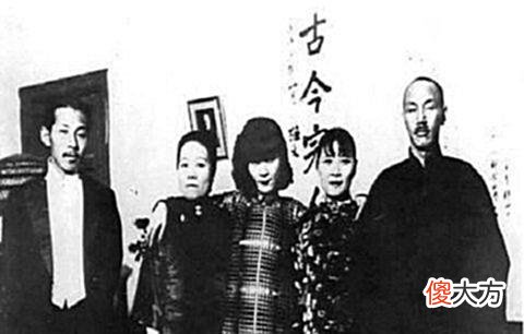 【历史故事】于凤至死后，墓碑上刻了8个字：张学良看后号啕大哭，留下一首诗