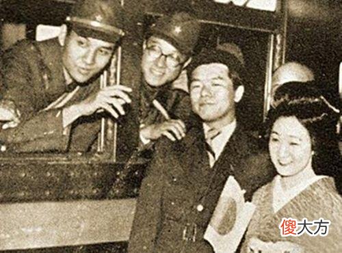【历史故事】二战日本疯狂给国民洗脑，全部女学生上课竟一丝不穿，称磨练意志