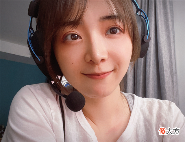 【游戏世界】lpl女主持希然：为变美曾经“打针”、矫牙