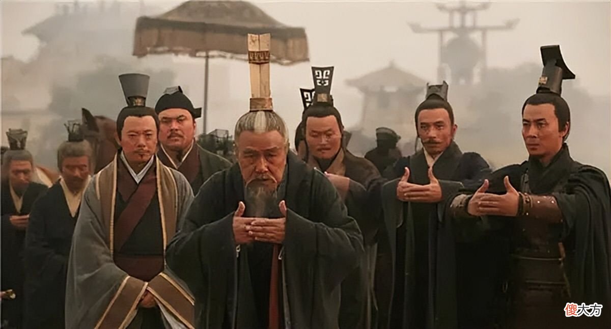 【爱历史】中国为什么没有贵族？