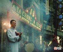 【历史故事】杜月乘飞机被敌机猛追，他哮喘病发作昏迷，醒来后说这样一句话