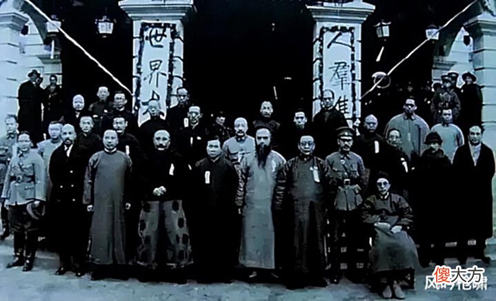 【爱历史】本可成状元, 慈禧嫌弃他的姓名将其划掉, 不曾想最后却推翻了清朝