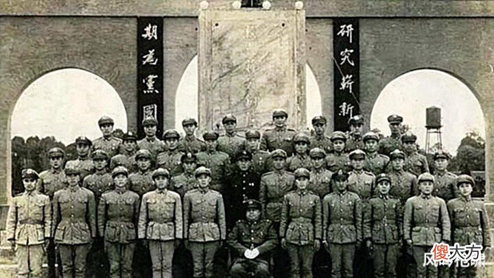 【爱历史】本可成状元, 慈禧嫌弃他的姓名将其划掉, 不曾想最后却推翻了清朝