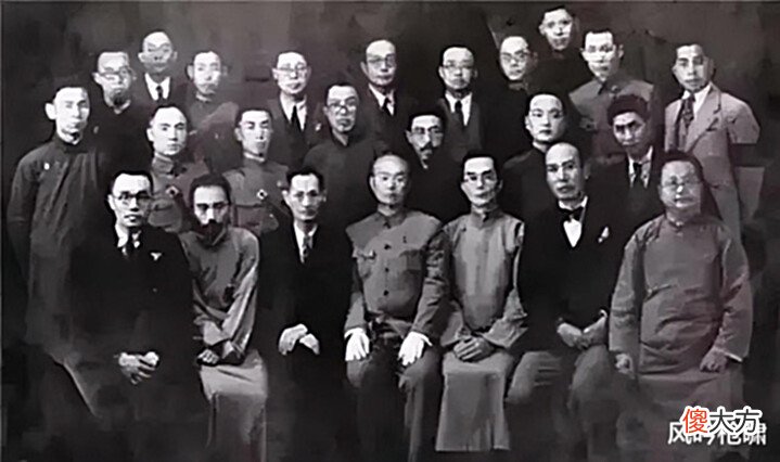【爱历史】本可成状元, 慈禧嫌弃他的姓名将其划掉, 不曾想最后却推翻了清朝
