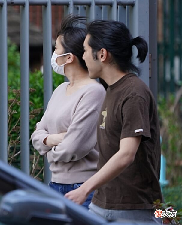 【爱历史】为了能让真子公主体面的活下去，美智子皇后偷偷的给孙女塞钱
