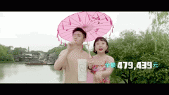 【就爱时尚】辣目洋子《没有工作的一年》爆火，影评：不愧是微胖界穿搭天花板！