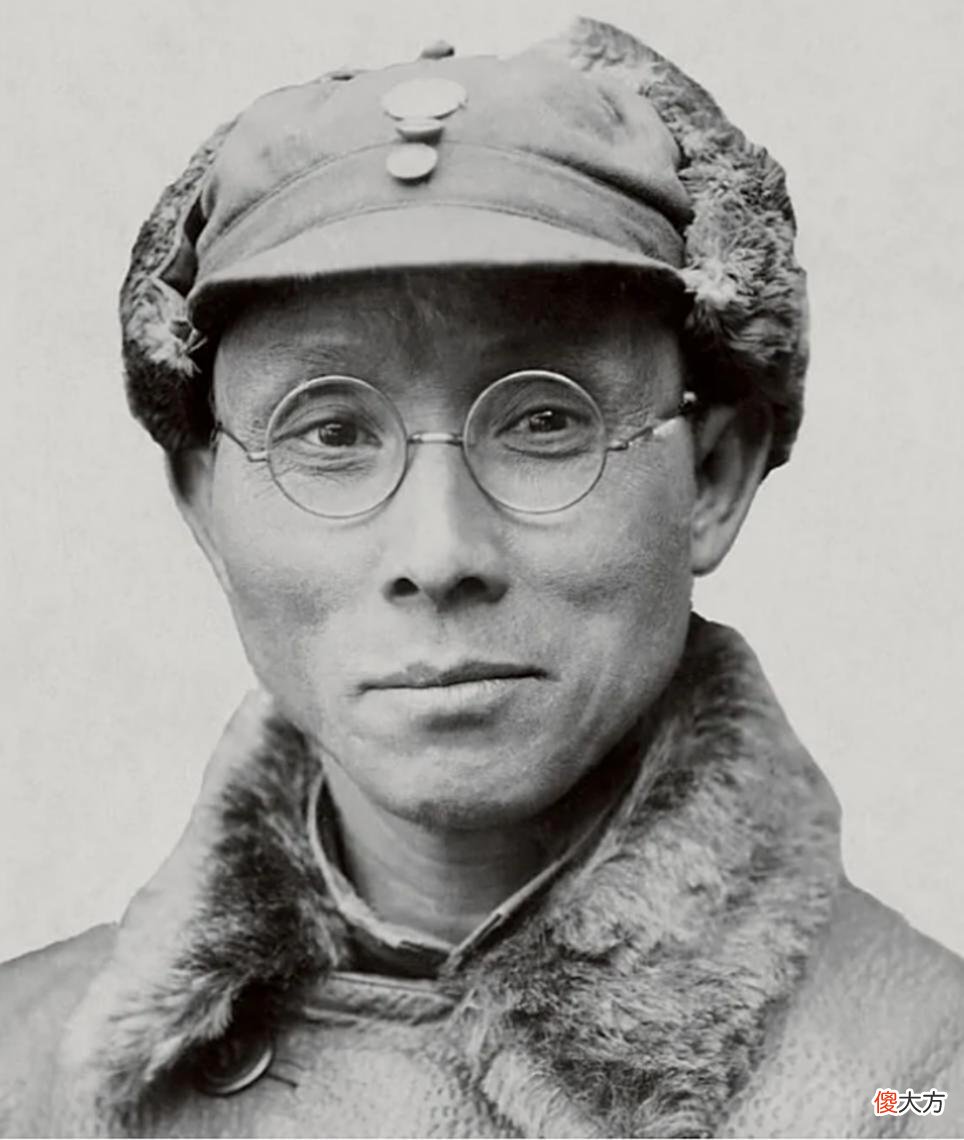 【历史故事】陈毅与张茜以诗定情，携手共度32年恩爱如初，晚年为何说“离婚”