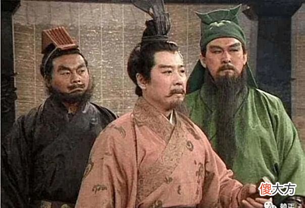 【历史故事】刘备是因为爱护人民才带着他们吗？百姓如果不跟刘备伤亡会更重？