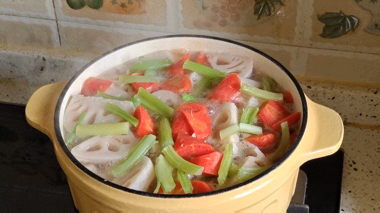 实用的西屋珐琅铸铁锅 铁质珐琅锅