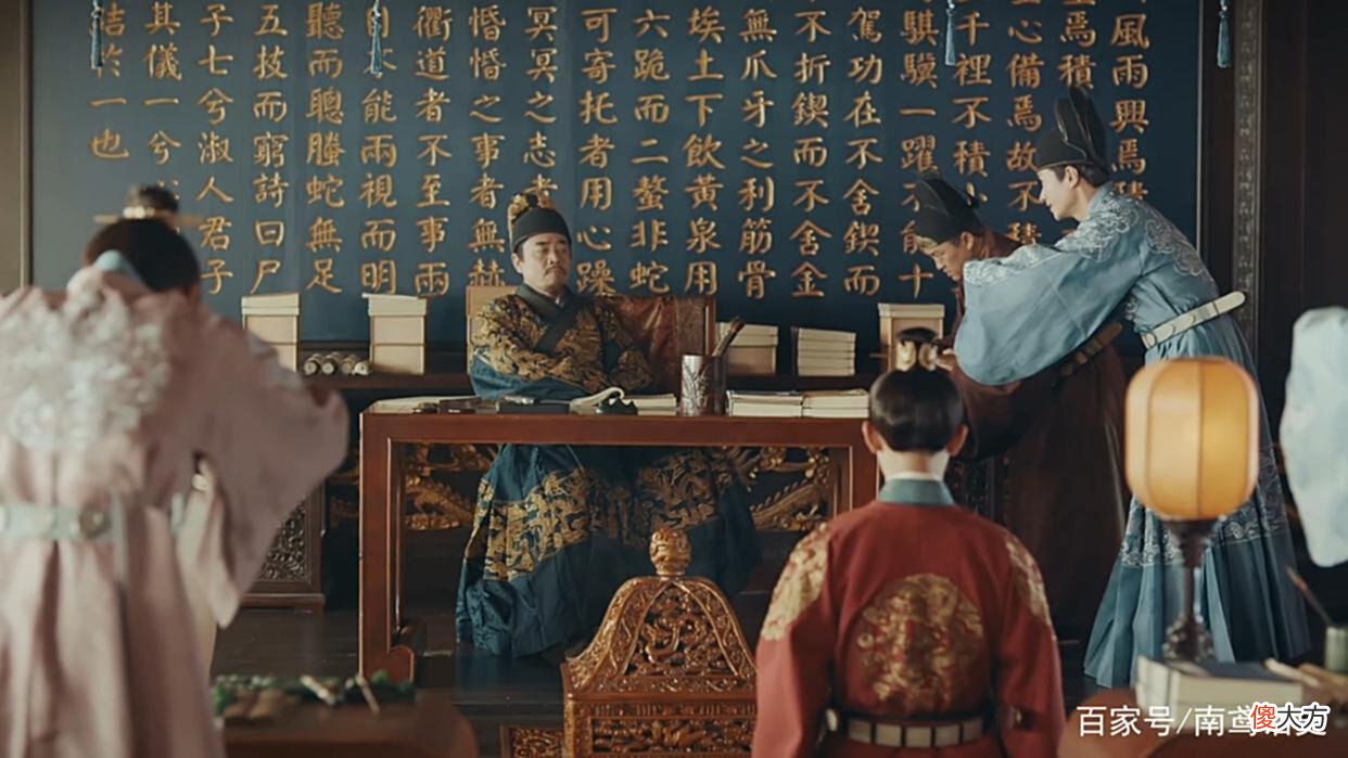 【爱历史】朱元璋去拜佛，问方丈：朕要跪下吗？方丈答了8个字救了全寺的人
