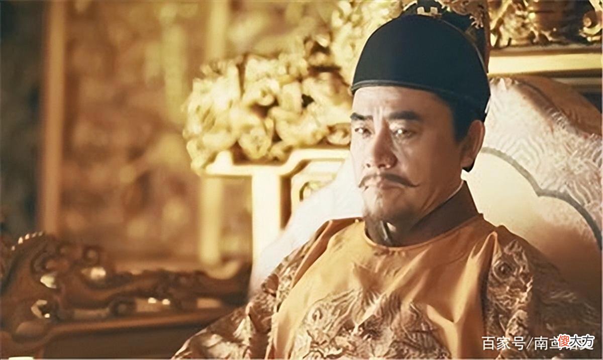 【爱历史】朱元璋去拜佛，问方丈：朕要跪下吗？方丈答了8个字救了全寺的人