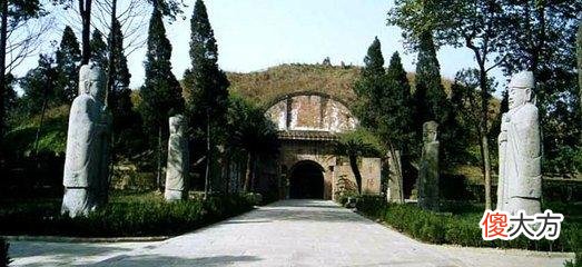 【爱历史】永陵出土前蜀皇帝王建的玉带，它不仅是国宝，背后还藏着一个故事