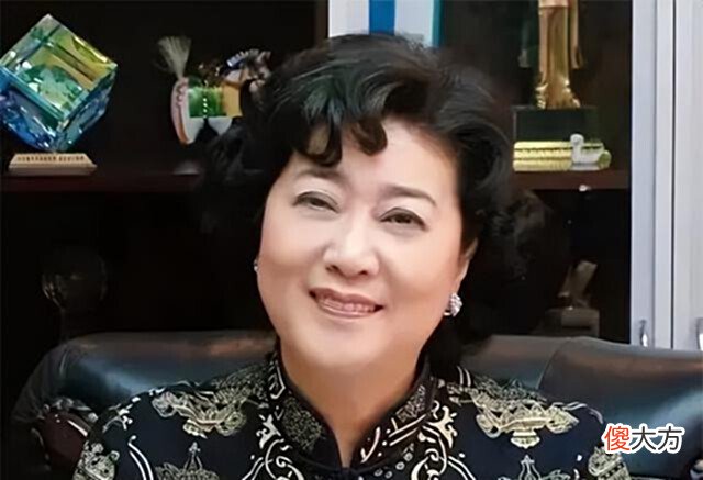 【历史故事】她曾在工厂打工, 月薪不到19元, 开火锅店发家, 年入500万, 凭啥
