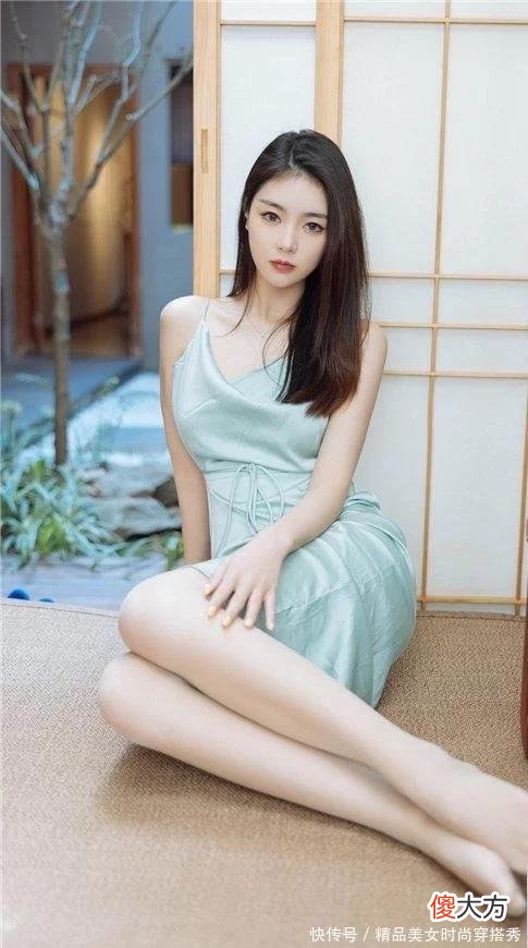 【时尚一点】五月——春未尽，夏初临，吊带裙简约百搭，走在街上回头率满满