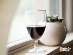 葡萄酒高温后有什么影响 葡萄酒在高温下储存会不会坏