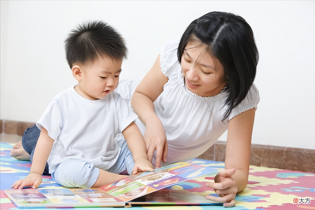 家有2-3岁的孩子，分分钟让人哭笑不得，传授5招帮你顺利度劫