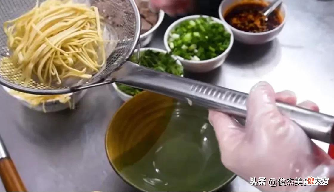 分享市面上牛肉汤的配方和制作步骤 牛肉汤做法和配方