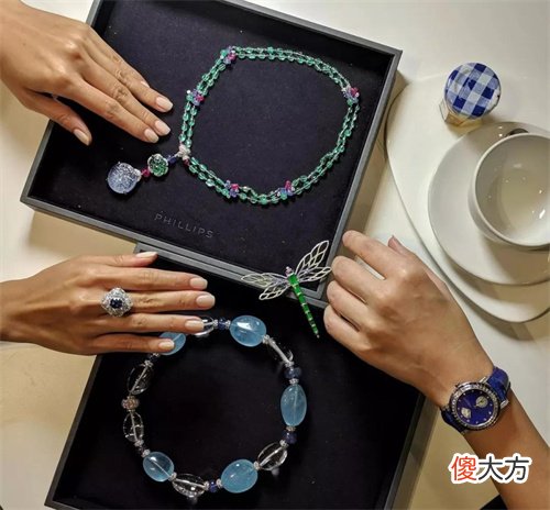 浅冷型人适合哪些颜色的珠宝 浅冷型人适合什么颜色