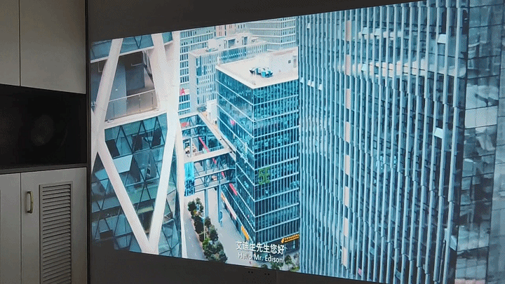 首发1299元的国产智能投影仪 家用智能投影仪推荐