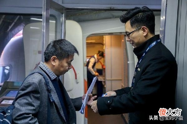 坐飞机的具体流程和注意事项有哪些 飞机乘坐流程和注意事项