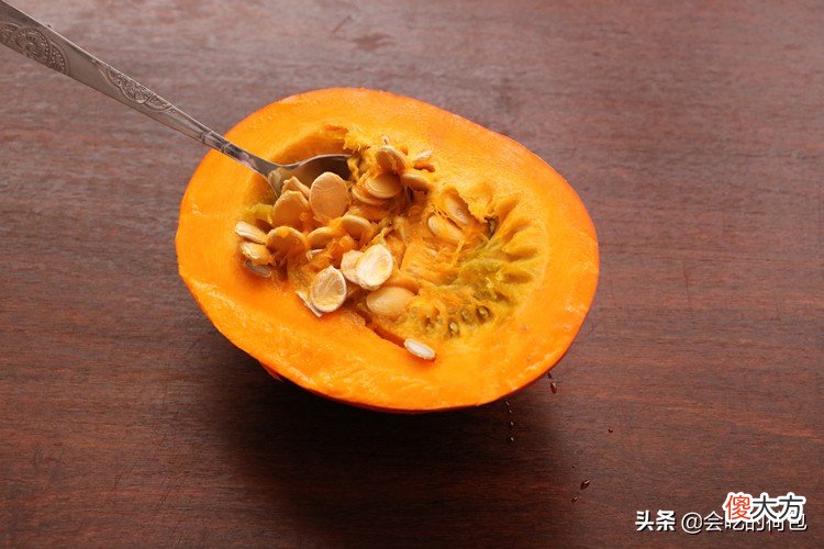 南瓜和小米是绝配 玉米和南瓜