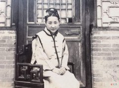 【历史故事】王国维三首《蝶恋花》写尽女人的三个阶段，读来令人唏嘘叹惋神伤