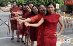 为什么高考时尽量别穿校服 高考为什么要穿校服