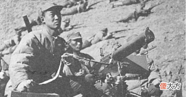 【历史故事】战场上子弹没了能用鬼子的吗？老兵含泪：你看弹药箱边放的啥