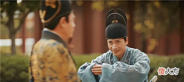 【爱历史】朱元璋去拜佛, 问方丈: 朕要跪下吗? 方丈答了8个字救了全寺的人