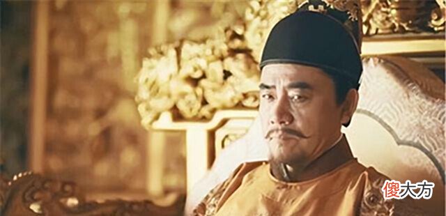 【爱历史】朱元璋去拜佛, 问方丈: 朕要跪下吗? 方丈答了8个字救了全寺的人