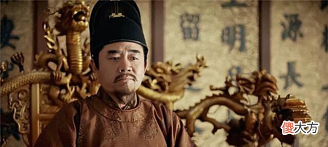 【爱历史】朱元璋去拜佛, 问方丈: 朕要跪下吗? 方丈答了8个字救了全寺的人