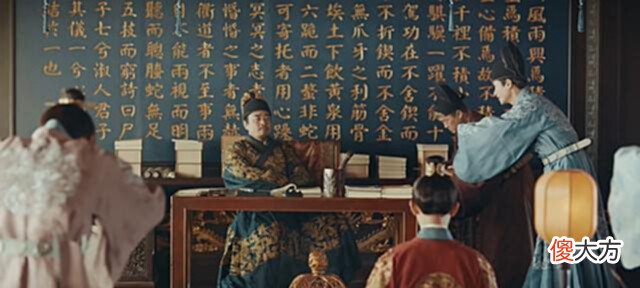 【爱历史】朱元璋去拜佛, 问方丈: 朕要跪下吗? 方丈答了8个字救了全寺的人