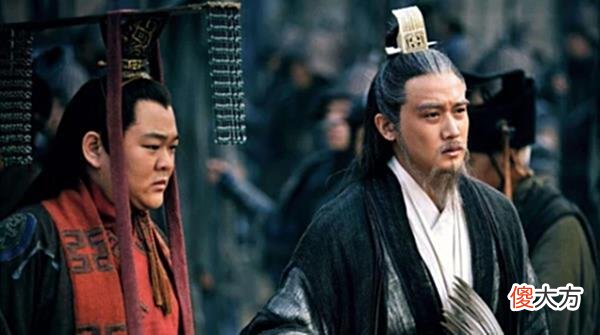 【历史故事】诸葛亮去世后刘禅查他家底，为何气得直拍桌子？换谁也接受不了