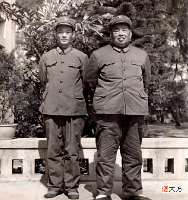 【爱历史】许世友下去视察，工人竟敢抢他的帽子，警卫员立刻出手