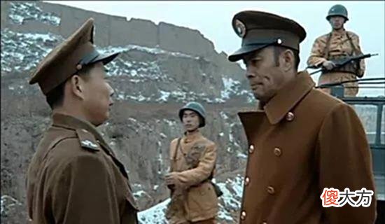 【爱历史】4个纵队司令在排队，李云龙却直接闯进了了司令部，他为啥这么牛？