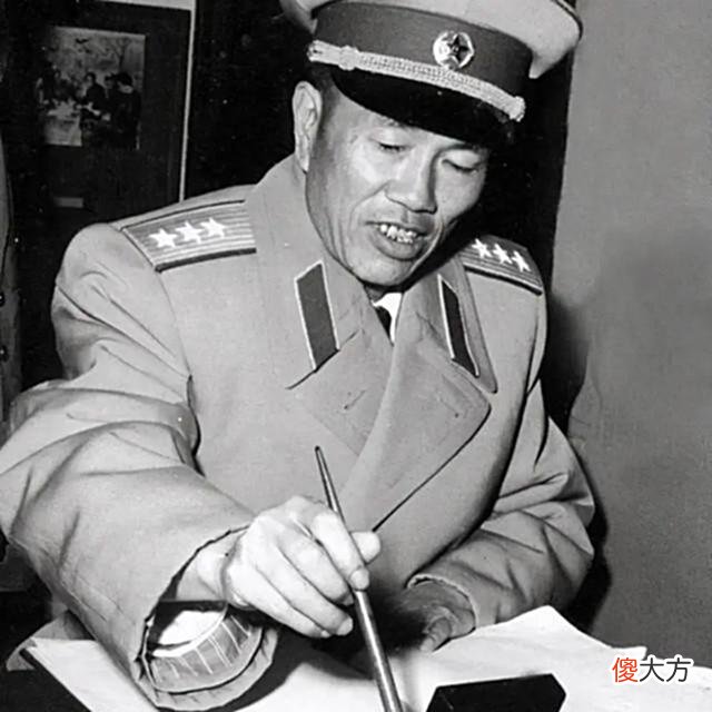【历史故事】朝鲜战场，若非邓华一个小小的坚持，极可能他早已战死在沙场之上