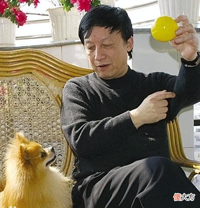 【爱历史】历史大师易中天：节目中被留学生质疑是伪学者，晚年为何销声匿迹