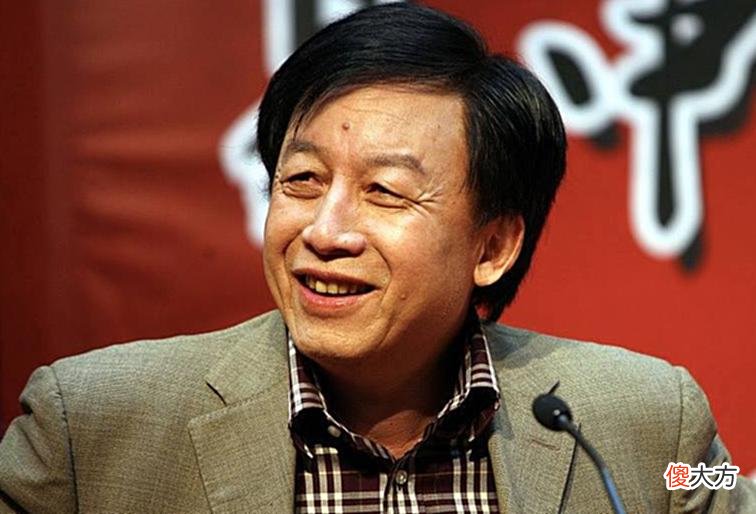 【爱历史】历史大师易中天：节目中被留学生质疑是伪学者，晚年为何销声匿迹