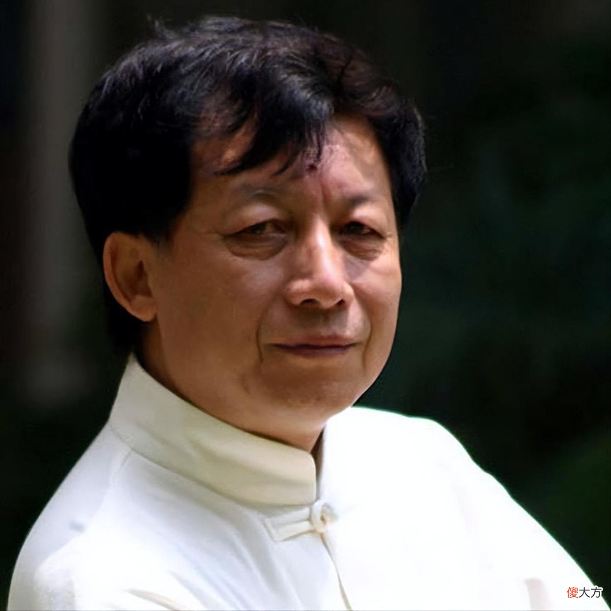 【爱历史】历史大师易中天：节目中被留学生质疑是伪学者，晚年为何销声匿迹