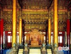 【爱历史】故宫地砖裂缝，发现一个尘封593年的秘密，专家：朱棣真狠