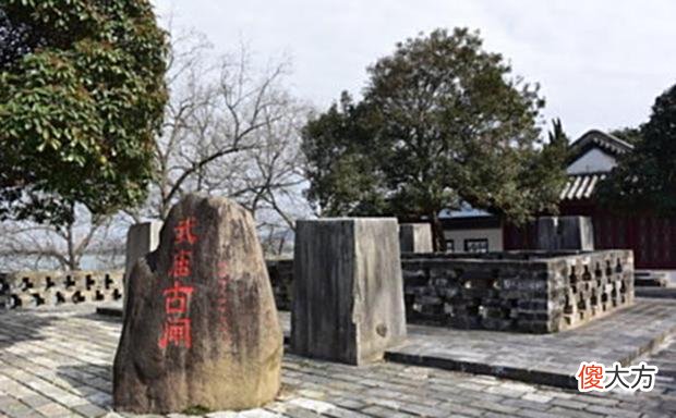 【爱历史】越南有座庙供奉了12个中国人，他们都是谁？为何供奉他们？