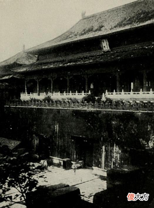 【历史故事】美国人拍摄的1901年故宫照片：图8为太和殿，图22为养心殿内景