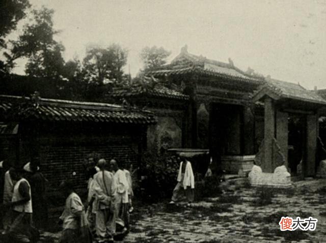 【历史故事】美国人拍摄的1901年故宫照片：图8为太和殿，图22为养心殿内景