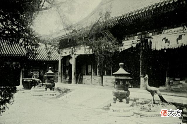 【历史故事】美国人拍摄的1901年故宫照片：图8为太和殿，图22为养心殿内景