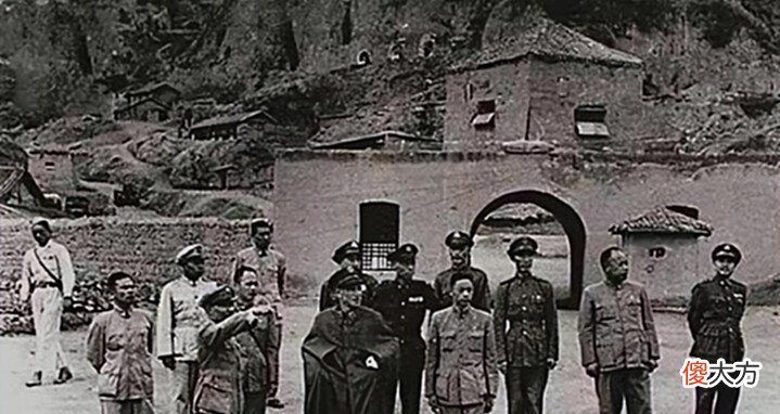 【爱历史】蒋介石曾坦言有两人最让他忌惮, 一人最让他敬佩, 这三人都是谁?