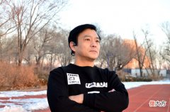 哪种耳机更适合运动佩戴 运动戴什么耳机好