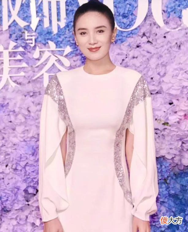 再看2021年红毯翻车的15位女星 2021女星走红毯