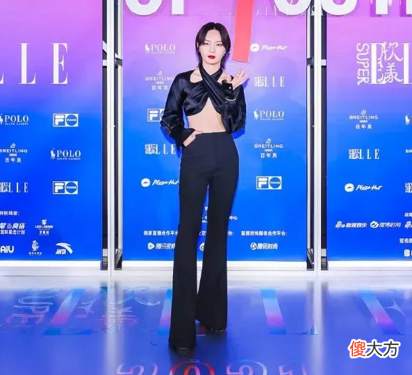 再看2021年红毯翻车的15位女星 2021女星走红毯