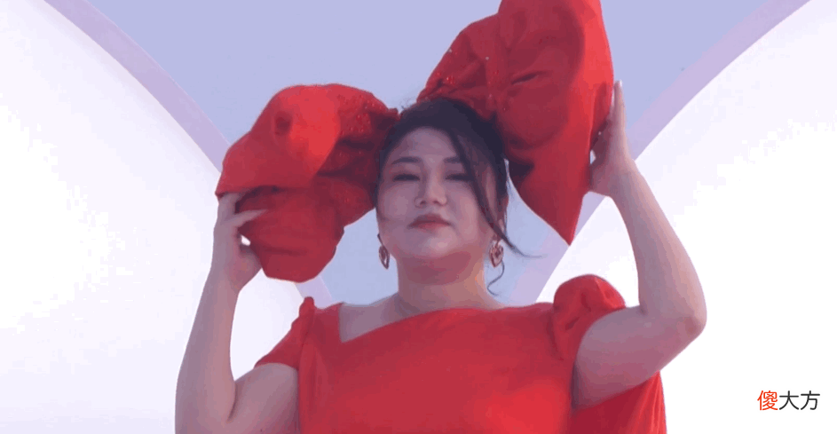 再看2021年红毯翻车的15位女星 2021女星走红毯
