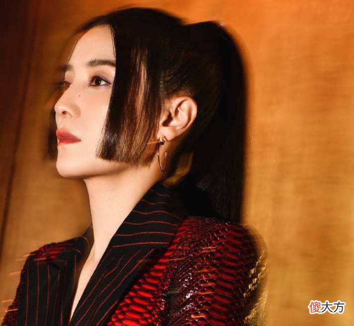 再看2021年红毯翻车的15位女星 2021女星走红毯